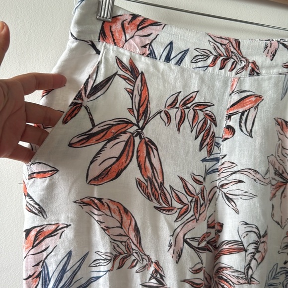 TAHARI Women's Cropped Wide-Leg Pants 100% Linen Floral Pattern Pants Sz S - Picture 7 of 12